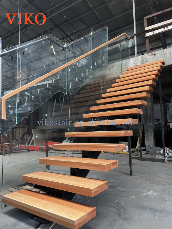 VIKO American Oak Wood Tread Mono Stringer Staircase
