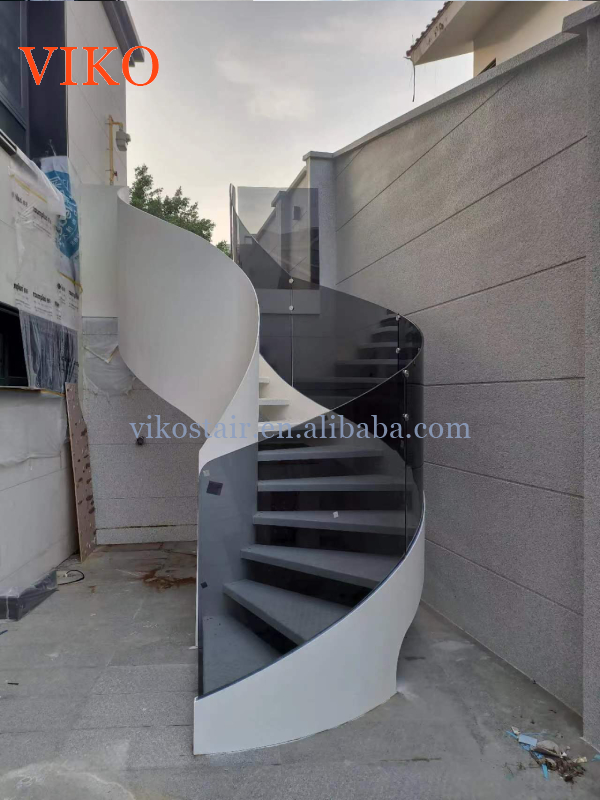 VIKO Outdoor Uses European Grey Glass Minimalist Style Pure White Curved Steel Plate Staircase