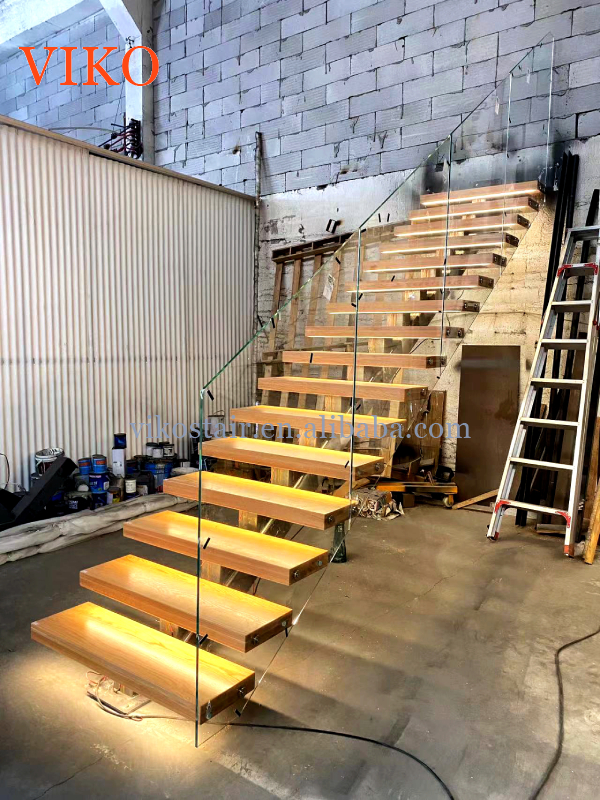 VIKO Fashionable and Simple Indoor LED Mono Stringer Staircase Supports Customization 