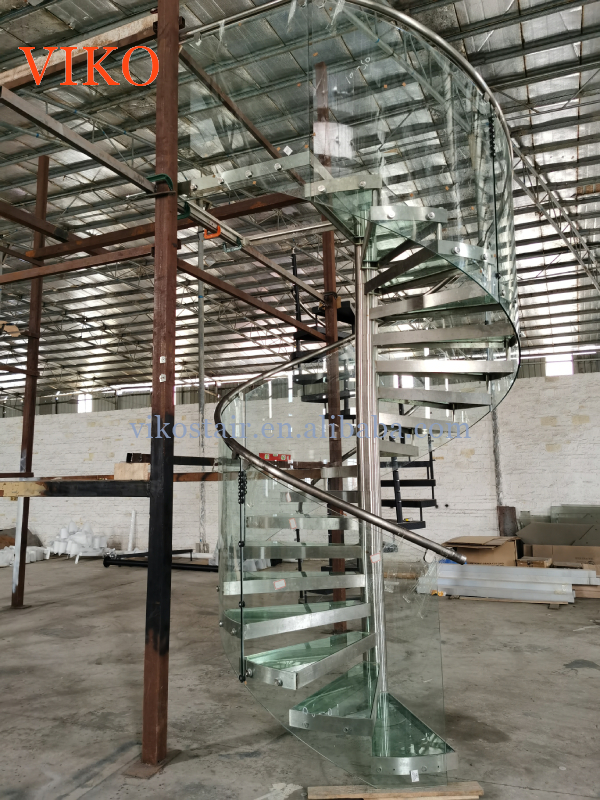 VIKO Outdoor Uses a Minimalist Style with Rust Prevention Treatment, Making It Easy to Install Spiral Stairs - 副本